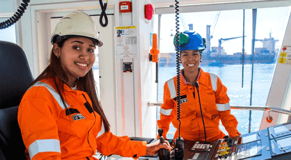First all-female crew sails waters in Latin America