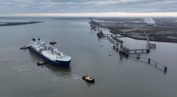 Svitzer introduces carbon neutral towage services