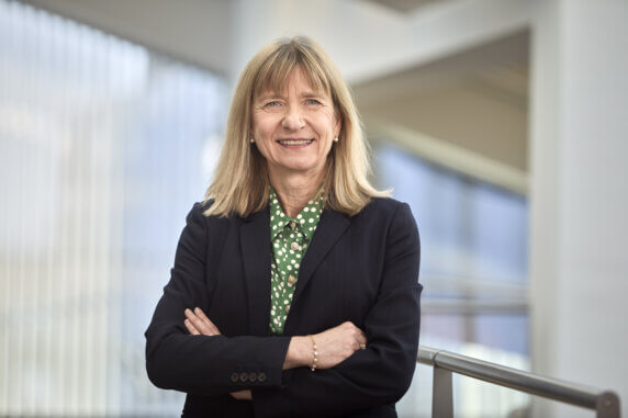 Christine Brennet (Morris)