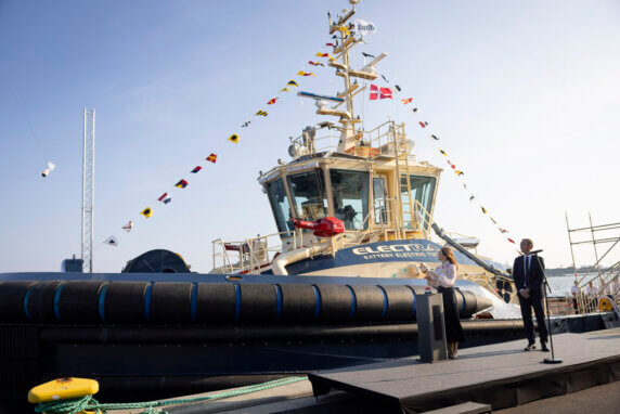 Svitzer Ingrid Her Majesty the Queen 2 (credit: Kongehuset/Frederik Linde)